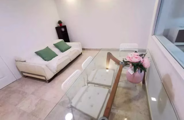 Room Rent • Southern Islands •  Wilkie 87 • S$2200 • Apartment • Master Room