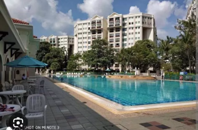 Room Rent • Western Water Catchment •  Melville Park • S$1550 • Condo • Master Room