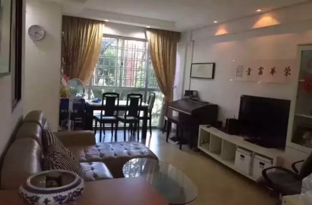 Room Rent • Western Water Catchment • 498G Tampines Street 45 • S$1100 • 4-Room (3 BR) • Common Room