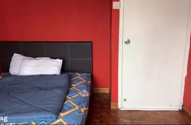 Room Rent • Changi Bay •  People's Park Complex • S$1500 • Executive HDB • Common Room