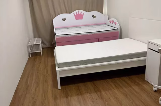 Room Rent • Bukit Batok • 440C Bukit Batok West Avenue 8 • S$1500 • 3-Room (2 BR) • Maid Room