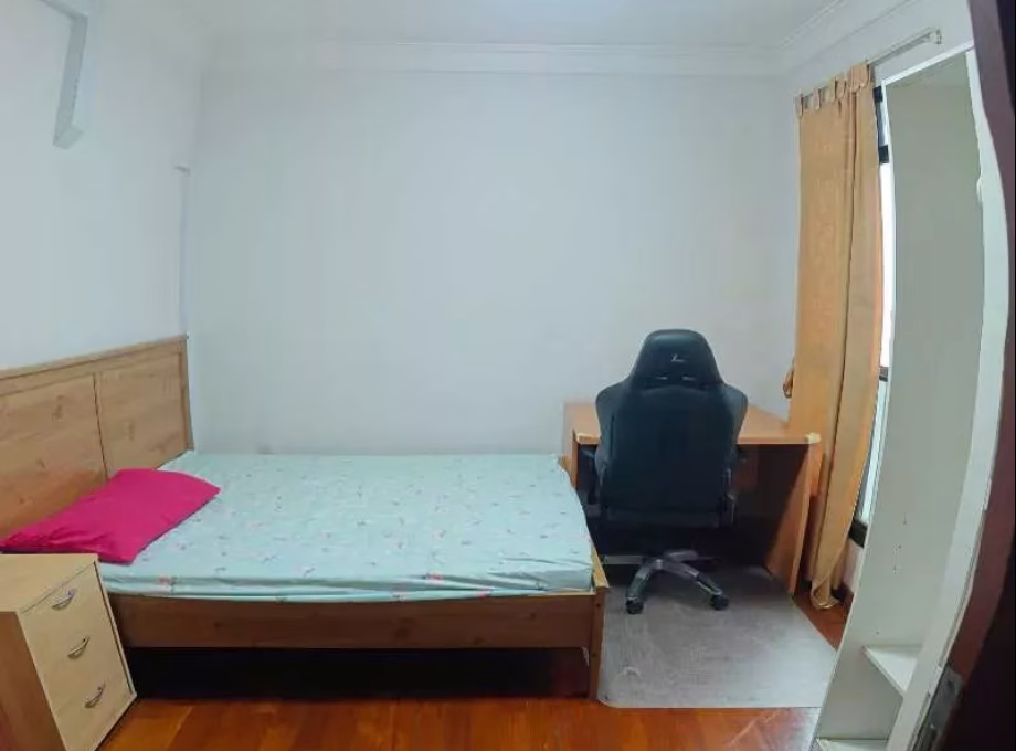 Room Rent • Lim Chu Kang • 630 Jurong West Street 65 • S$850 • Executive HDB • Common Room Photo