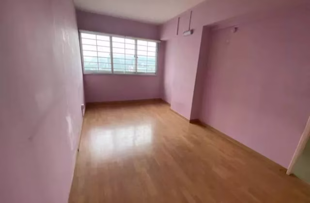 Room Rent • Outram • 42 Sims Drive • S$550 • 4-Room (3 BR) • Common Room