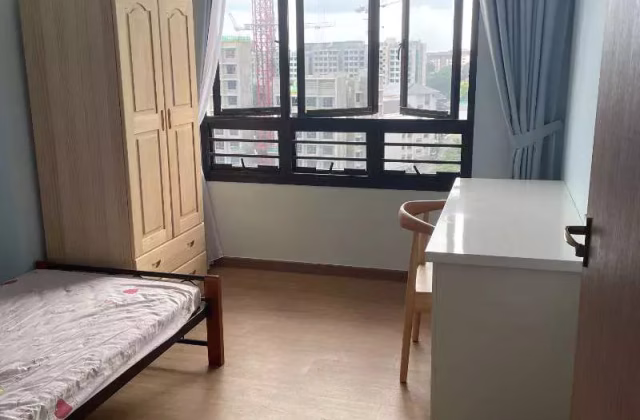 Room Rent • Marine Parade • 215C Bidadari Park Drive • S$1000 • 3-Room (2 BR) • Common Room