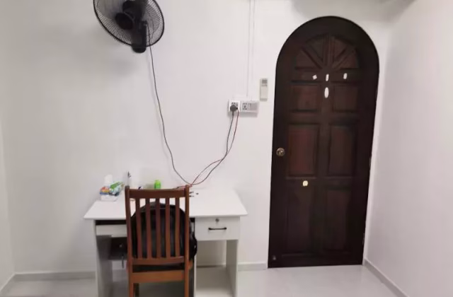 Room Rent • Ang Mo Kio • 187 Pasir Ris Street 11 • S$900 • 5-Room (4 BR) • Common Room