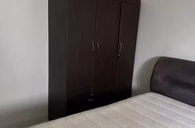 Room Rent • Bukit Timah • 78 Bedok North Road • S$1300 • 4-Room (3 BR) • Master Room