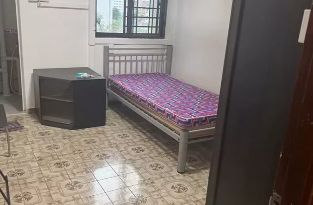 Room Rent • Orchard • 211 Ang Mo Kio Avenue 3 • S$350 • 3-Room (2 BR) • Room Sharing