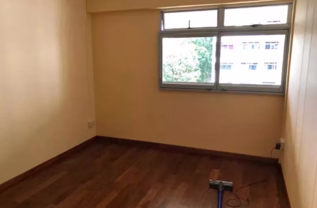 Room Rent • Sembawang • 358 Woodlands Avenue 5 • S$800 • 5-Room (4 BR) • Common Room