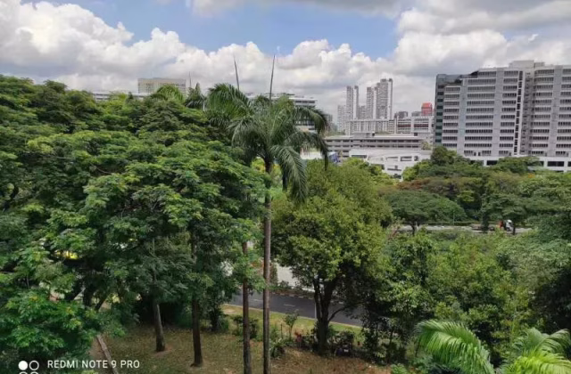 Room Rent • Clementi • 18 Telok Blangah Crescent • S$900 • 3-Room (2 BR) • Common Room