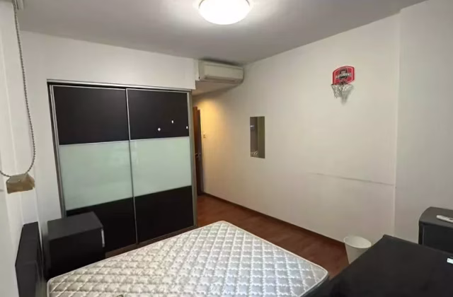 Room Rent • Lim Chu Kang •  The Lakeshore • S$2000 • Condo • Master Room