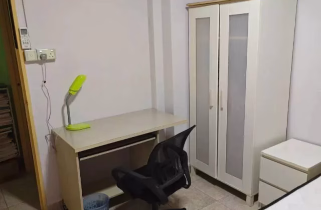 Room Rent • Paya Lebar • 286A Toh Guan Road • S$1100 • 5-Room (4 BR) • Common Room