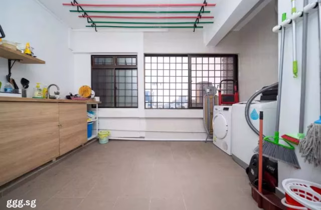 Room Rent • Changi Bay •  People's Park Complex • S$2300 • Apartment • Master Room