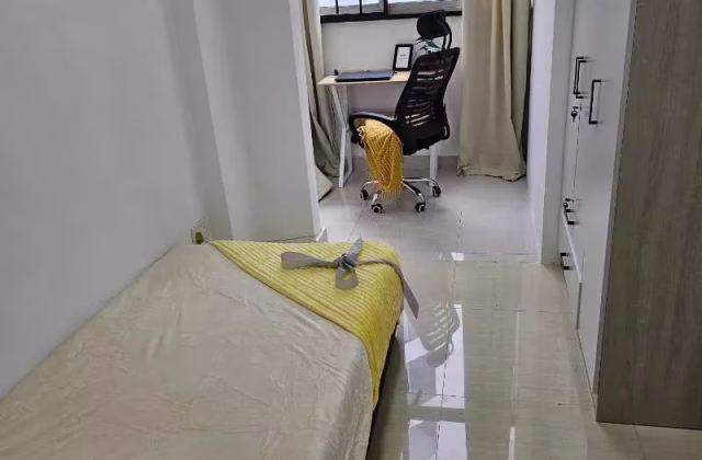 Room Rent • Tengah •  Kim Sia Court • S$1400 • Apartment • Common Room