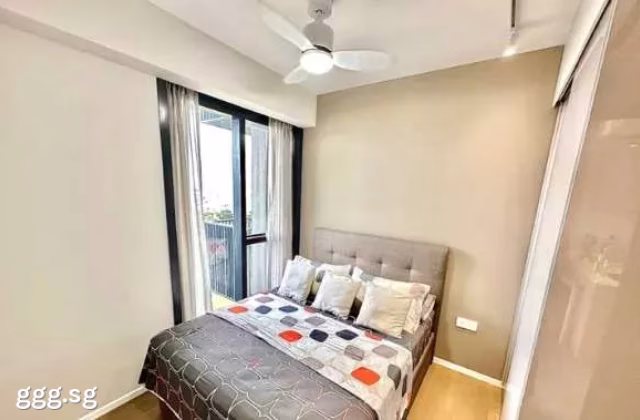 House Rent • Outram •  Parc Esta • S$2600 • Condo • 420ft² / 39m²