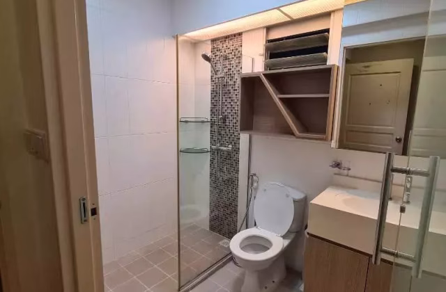 Room Rent • Western Water Catchment • 522B Tampines Central 7 • S$1400 • 5-Room (4 BR) • Master Room