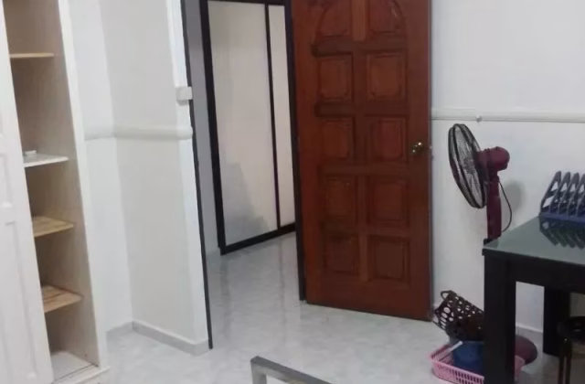 Room Rent • Bukit Batok • 289F Bukit Batok Street 25 • S$850 • 4-Room (3 BR) • Common Room