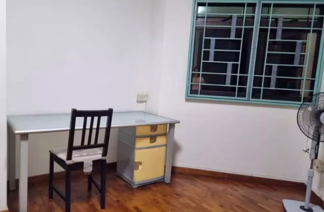 Room Rent • Geylang • 692A Choa Chu Kang Crescent • S$600 • 4-Room (3 BR) • Common Room