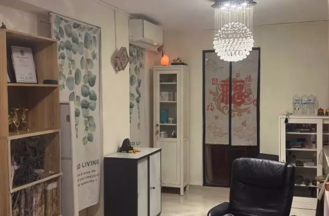Room Rent • Bukit Batok • 523 Bukit Batok Street 52 • S$470 • 3-Room (2 BR) • Room Sharing