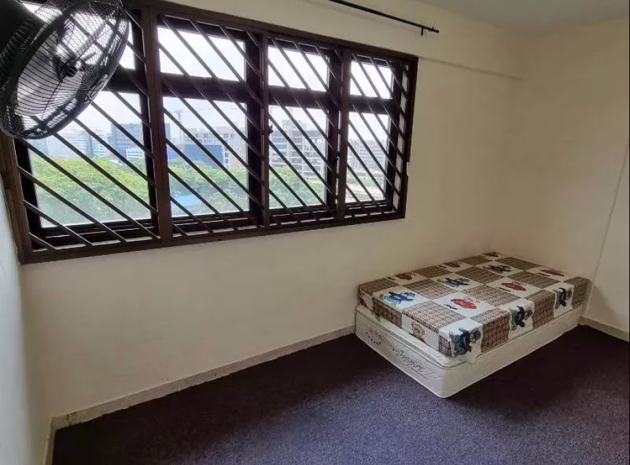 Room Rent • Museum • 39 Upper Boon Keng Road • S$1100 • 5-Room (4 BR) • Common Room Photo