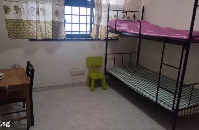 Room Rent • Rochor • 721 Yishun Street 71 • S$680 • 4-Room (3 BR) • Common Room