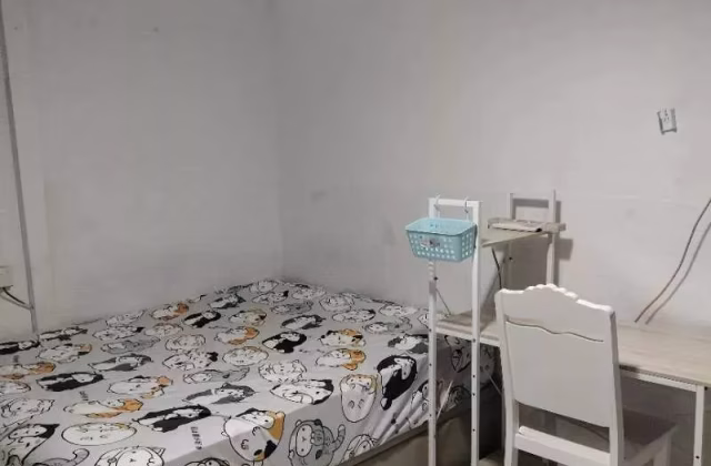 Room Rent • Outram • 19 Eunos Crescent • S$900 • 3-Room (2 BR) • Common Room