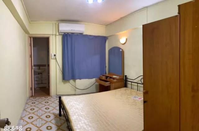 House Rent • Bukit Panjang • 345 Clementi Avenue 5 • S$3200 • 3-Room (2 BR) • 721ft² / 66m²