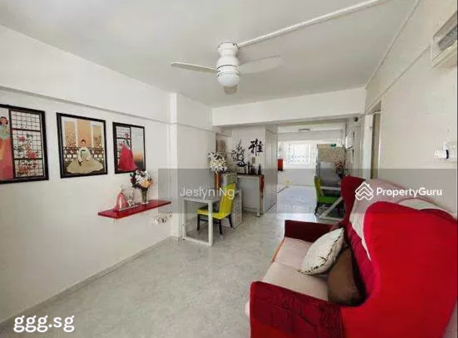 House Rent • Lim Chu Kang • 208 Boon Lay Place • S$3500 • 3-Room (2 BR) •  Photo