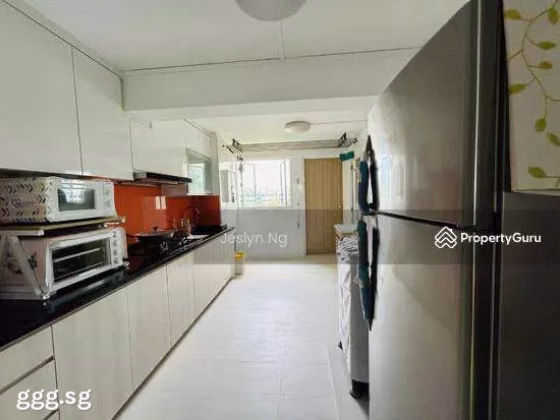 House Rent • Lim Chu Kang • 208 Boon Lay Place • S$3500 • 3-Room (2 BR) •  Photo