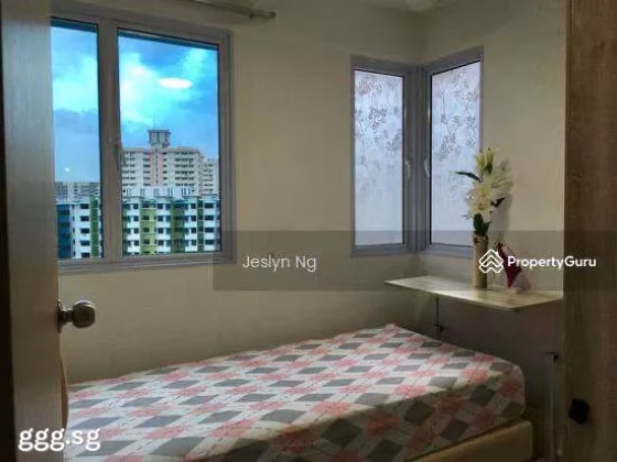 House Rent • Lim Chu Kang • 208 Boon Lay Place • S$3500 • 3-Room (2 BR) •  Photo