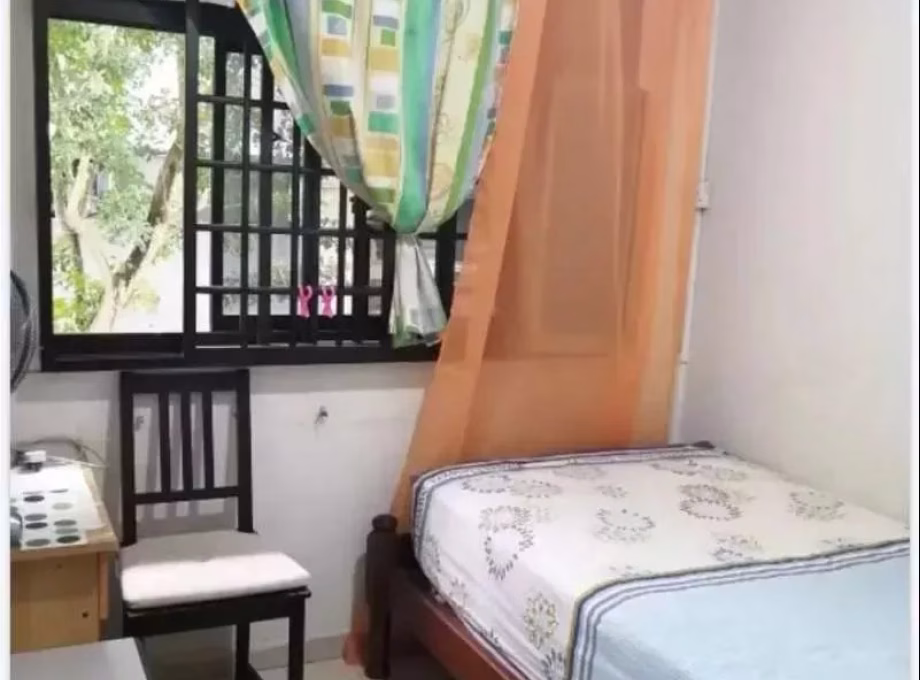 Room Rent • Downtown Core • 25 Sin Ming Road • S$700 • 4-Room (3 BR) • Maid Room Photo