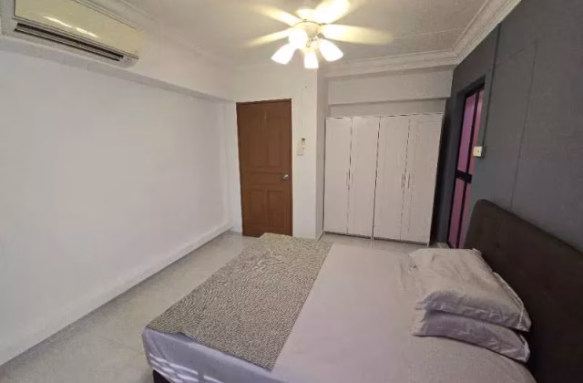 Room Rent • Hougang • 474 Sembawang Drive • S$1400 • 4-Room (3 BR) • Master Room