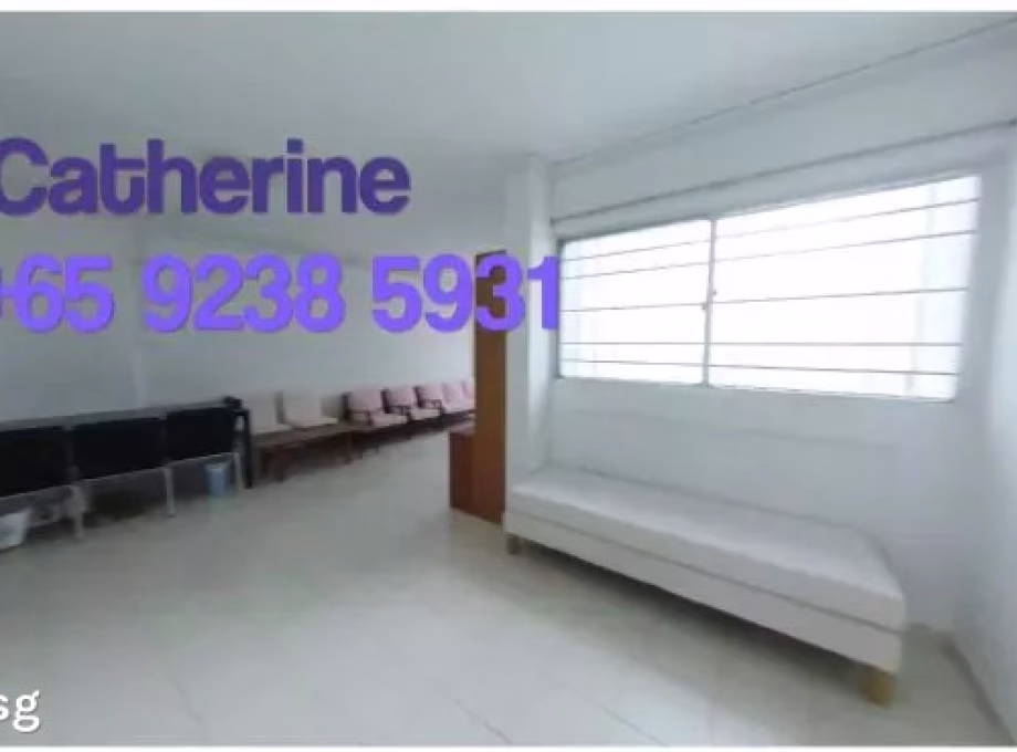 House Sale • Rochor • 303 Yishun Central • S$668000 • 4-Room (3 BR) • 1131ft² / 105m² Photo