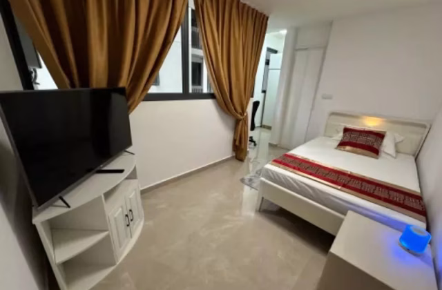 Room Rent • Sembawang •  Twin Fountains • S$1700 • Condo • Common Room