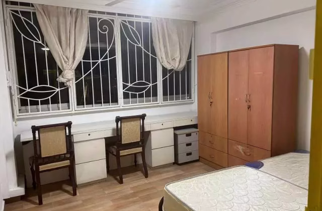 Room Rent • Bukit Merah • 428 Bukit Panjang Ring Road • S$1 • 4-Room (3 BR) • Common Room