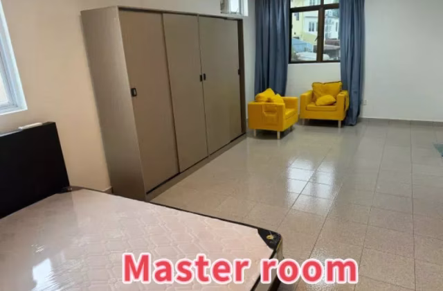 Room Rent • Central Water Catchment •  Fengli Gardens • S$1600 • Terraced House • Master Room