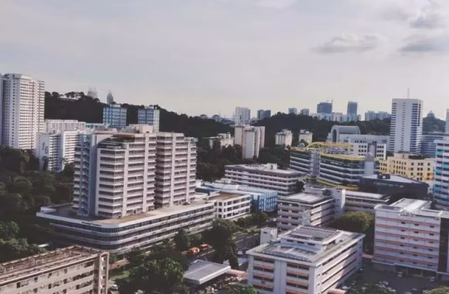 Room Rent • Clementi • 26D Jalan Membina • S$110 • 4-Room (3 BR) • Common Room