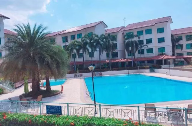 Room Rent • Western Water Catchment •  Changi Court • S$1098 • 2-Room (1 BR) • Common Room