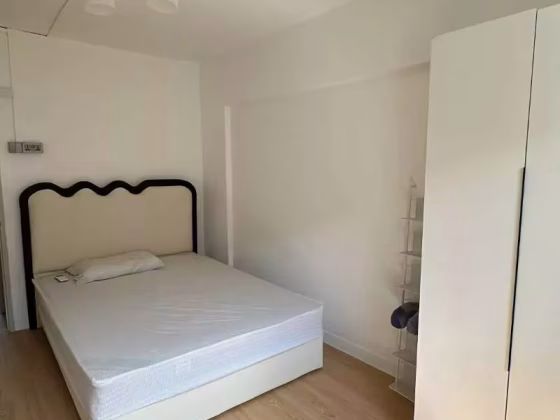 Room Rent • Museum • 9 Gloucester Road • S$1450 • 4-Room (3 BR) • Common Room Photo