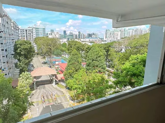 Room Rent • Museum • 9 Gloucester Road • S$1450 • 4-Room (3 BR) • Common Room Photo