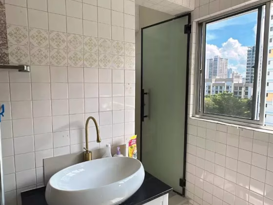 Room Rent • Museum • 9 Gloucester Road • S$1450 • 4-Room (3 BR) • Common Room Photo
