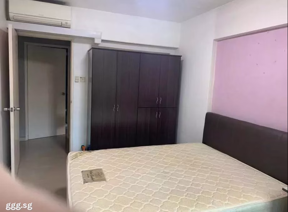 Room Rent • Sembawang • 687A Woodlands Drive 75 • S$800 • 4-Room (3 BR) • Common Room Photo