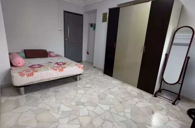 Room Rent • Geylang • 248 Choa Chu Kang Avenue 2 • S$1050 • 3-Room (2 BR) • Master Room