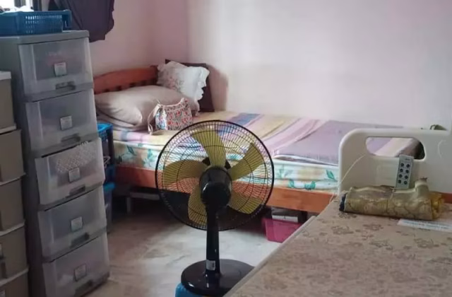 Room Rent • Southern Islands • 661 Buffalo Road • S$1350 • 4-Room (3 BR) • Common Room