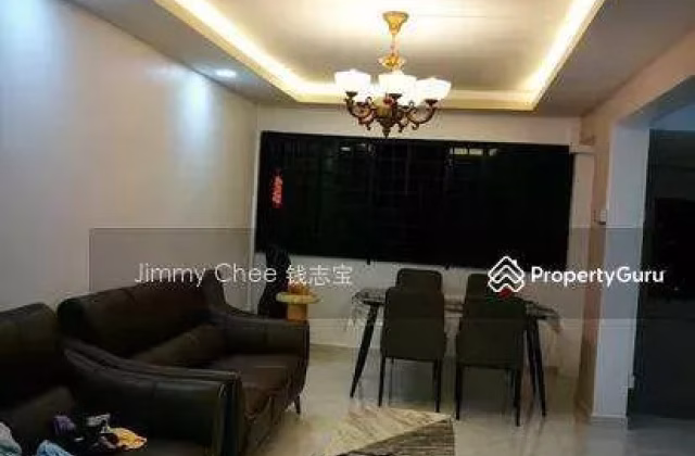 Room Rent • Sembawang • 111 Woodlands Street 13 • S$900 • Executive HDB • Common Room