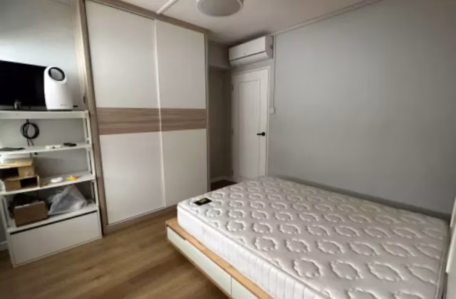 Room Rent • Sembawang • 719 Woodlands Avenue 6 • S$1100 • 4-Room (3 BR) • Common Room