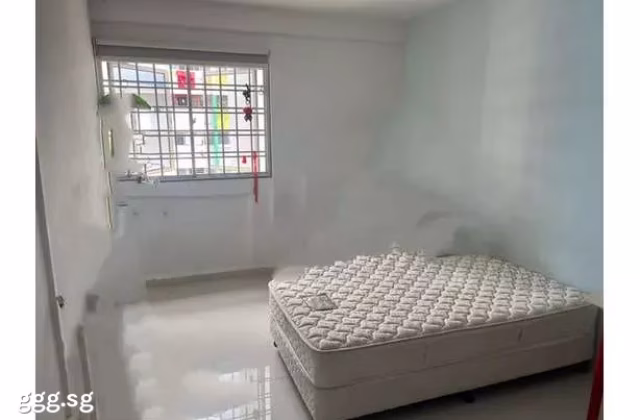 Room Rent • Sembawang • 715 Woodlands Drive 70 • S$1000 • 3-Room (2 BR) • Common Room