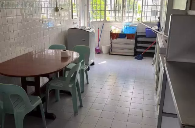 Room Rent • Orchard • 543 Ang Mo Kio Avenue 10 • S$500 • 3-Room (2 BR) • Master Room