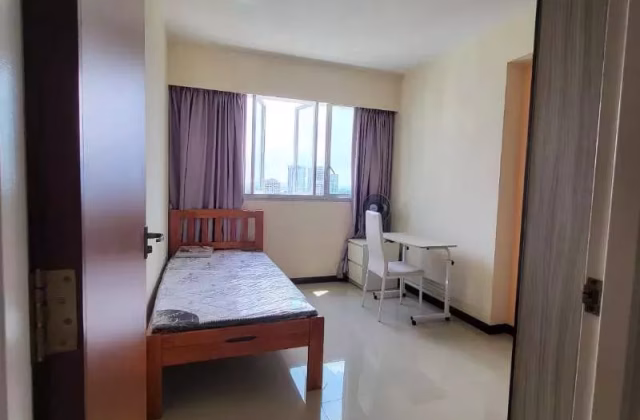 Room Rent • Sembawang • 185B Woodlands Street 13 • S$800 • 4-Room (3 BR) • Common Room