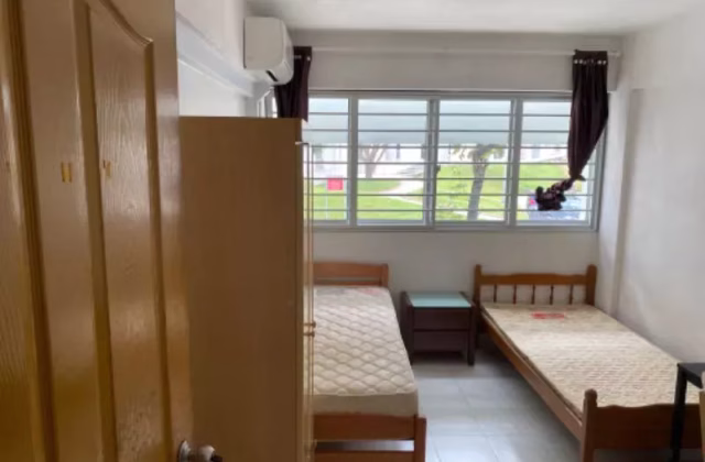 Room Rent • Downtown Core • 148 Bishan Street 11 • S$1100 • 3-Room (2 BR) • Common Room