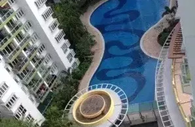 Room Rent • Geylang •  The Warren • S$1050 • Condo • Common Room